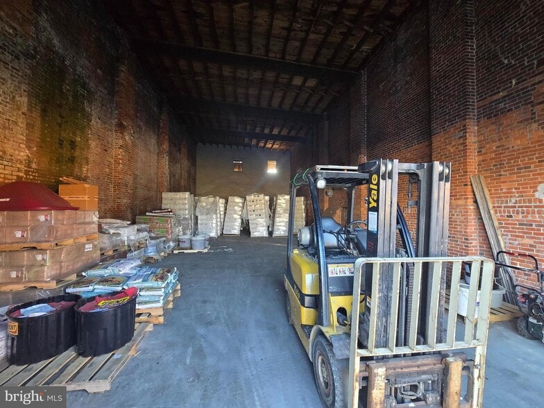 More Photos Of 50 E Grant St, Woodstown Freestanding For Sale