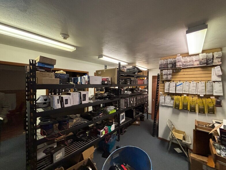 More Photos Of 1422 Frey Road, Pittsburgh Warehouse For Sale