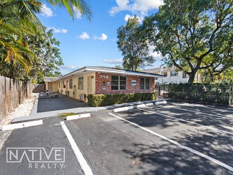 More Photos Of 718 NE 7th Ave, Fort Lauderdale Multifamily For Sale