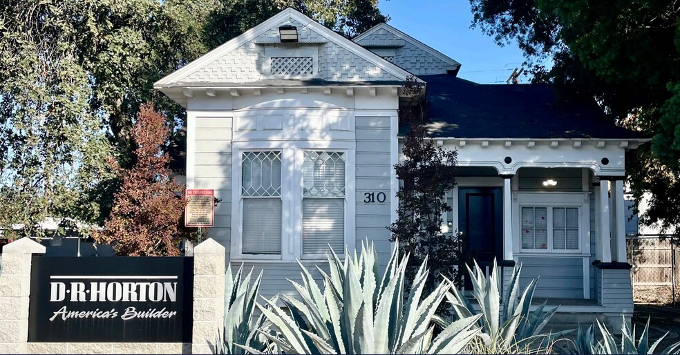 Primary Photo Of 310 W Murray Ave, Visalia Office For Sale