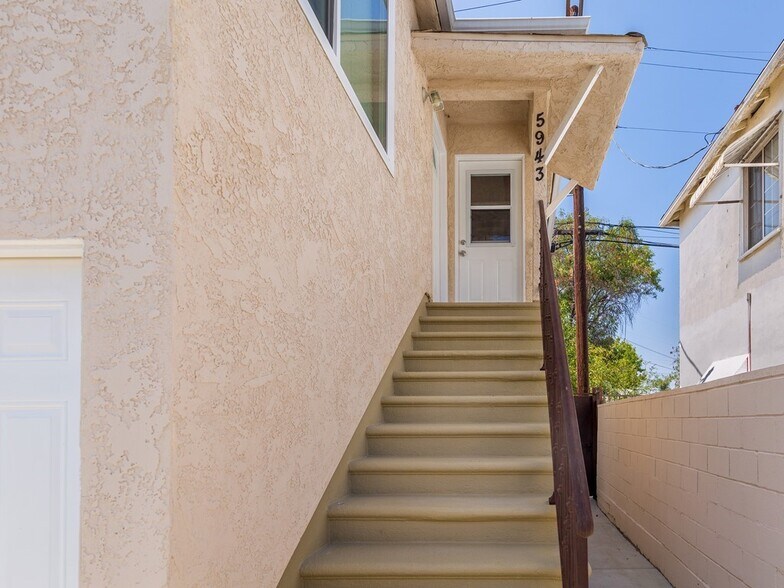 More Photos Of 5941 Willowcrest Ave, North Hollywood Apartments For Sale