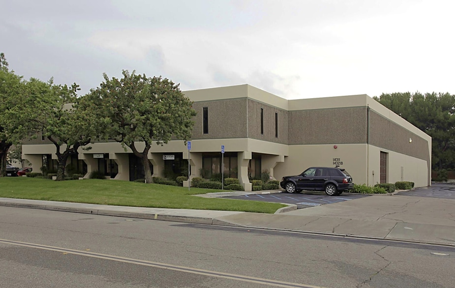 Primary Photo Of 14311-14331 Chambers Rd, Tustin Warehouse For Lease