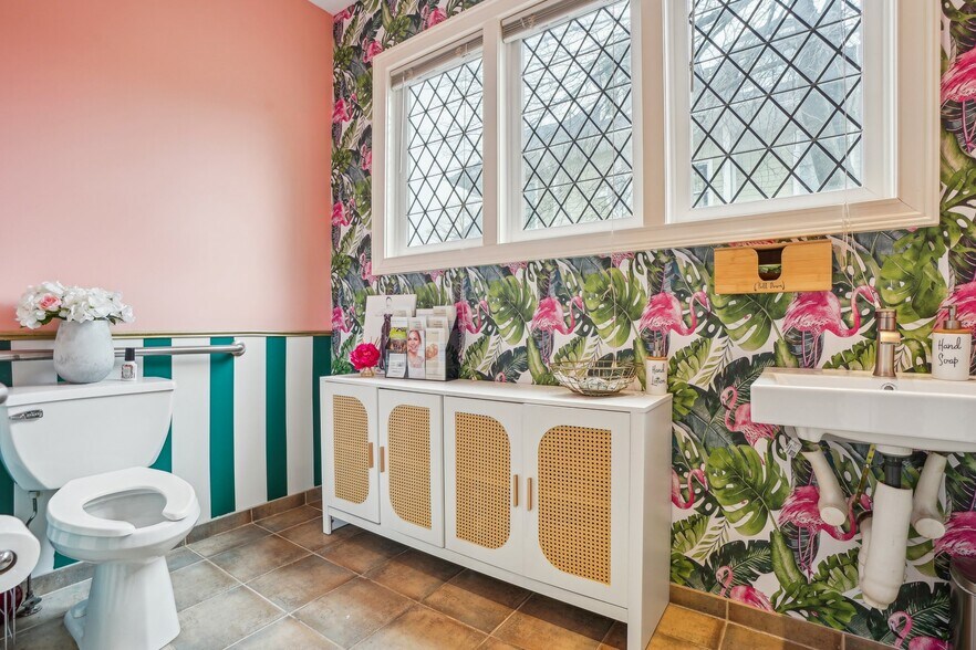 More Photos Of 139 Prospect St, Ridgewood Medical For Sale