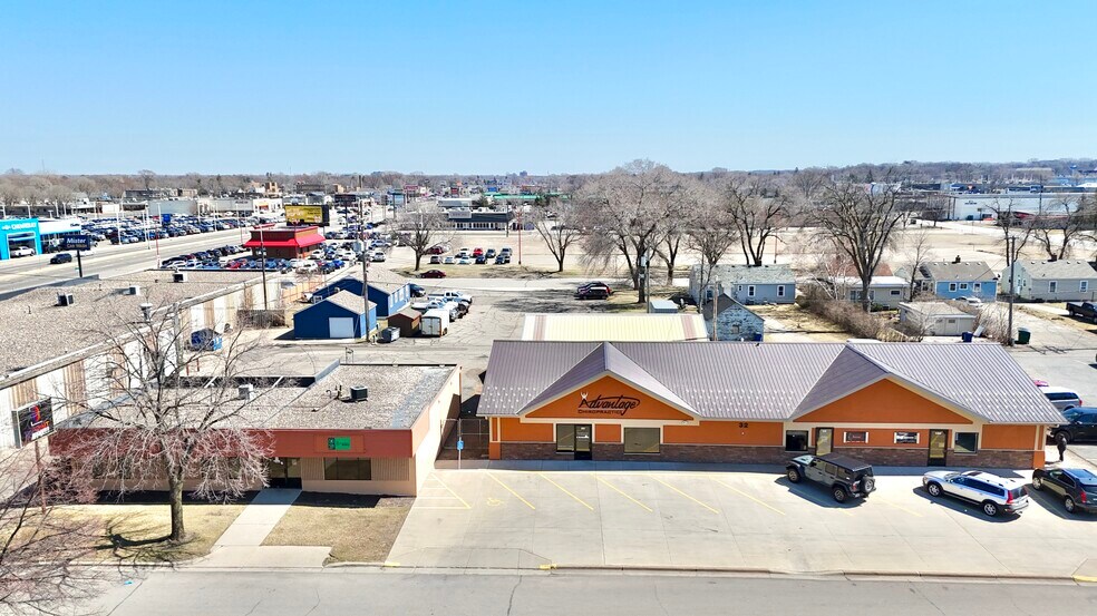 More Photos Of 20 S 32nd Ave S, Saint Cloud Office For Sale