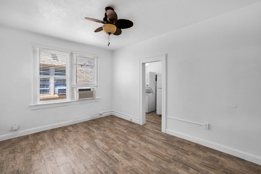 More Photos Of 114 Menores Ave, Coral Gables Apartments For Sale