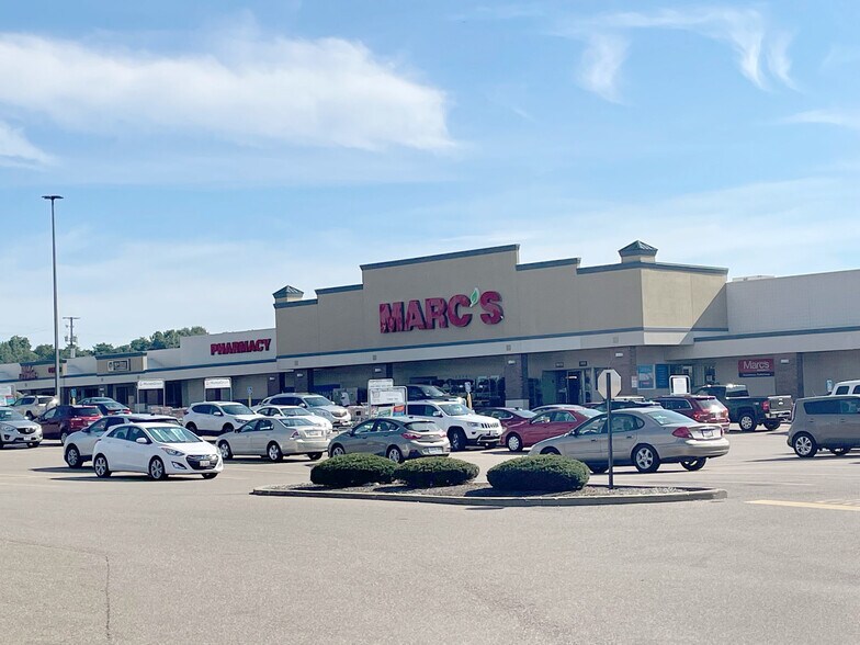 More Photos Of 1664 N Main St, North Canton Unknown For Lease