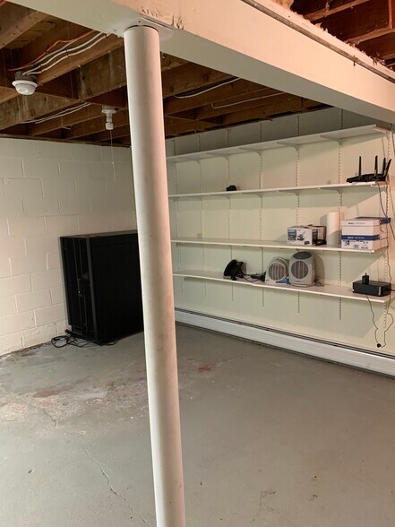 More Photos Of 22 Kent Road, Cornwall Bridge Loft Creative Space For Sale