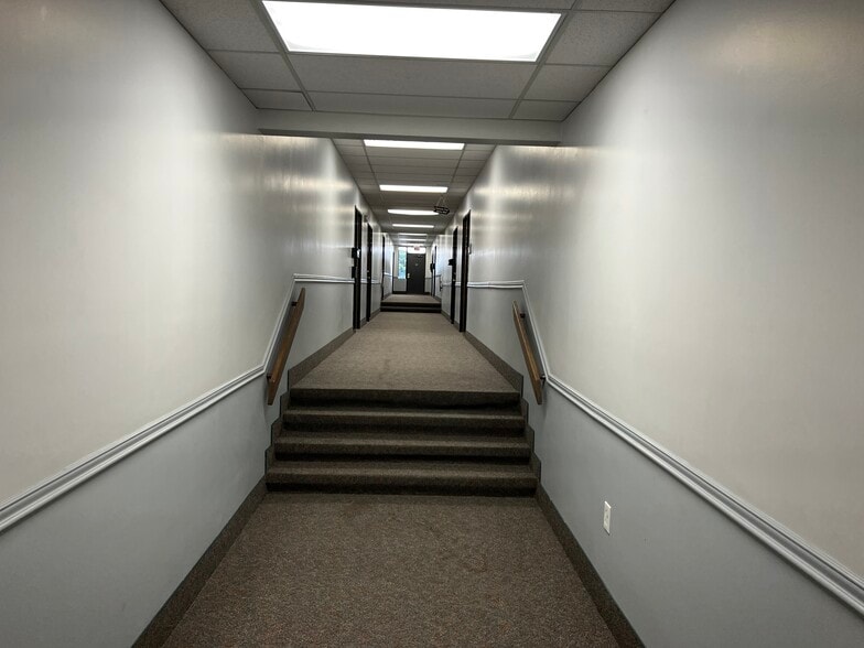 More Photos Of 2200 E 104th Ave, Thornton Office For Lease