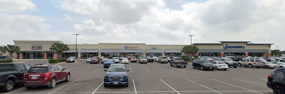 More Photos Of 228 E Mile 3 Rd, Palmhurst Unknown For Lease