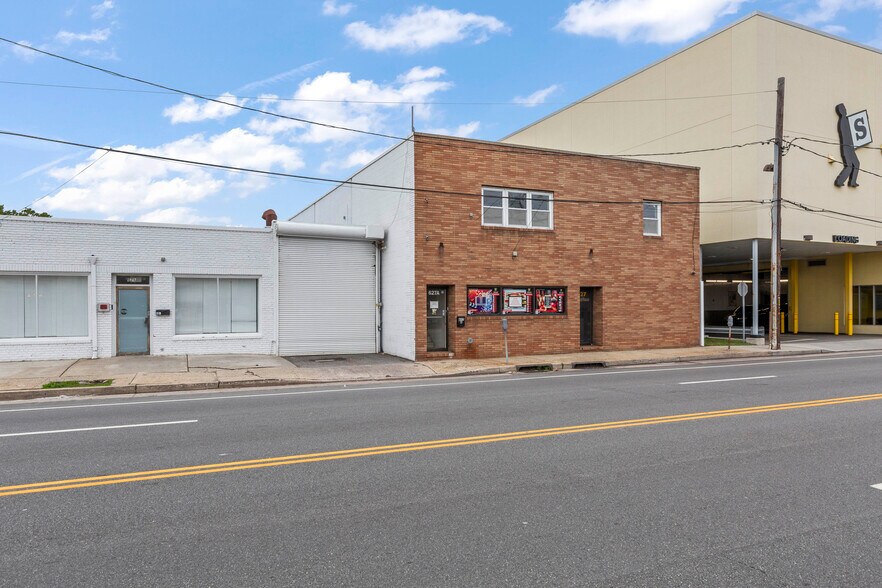 More Photos Of 625-633 W Merrick Rd, Valley Stream Warehouse For Lease