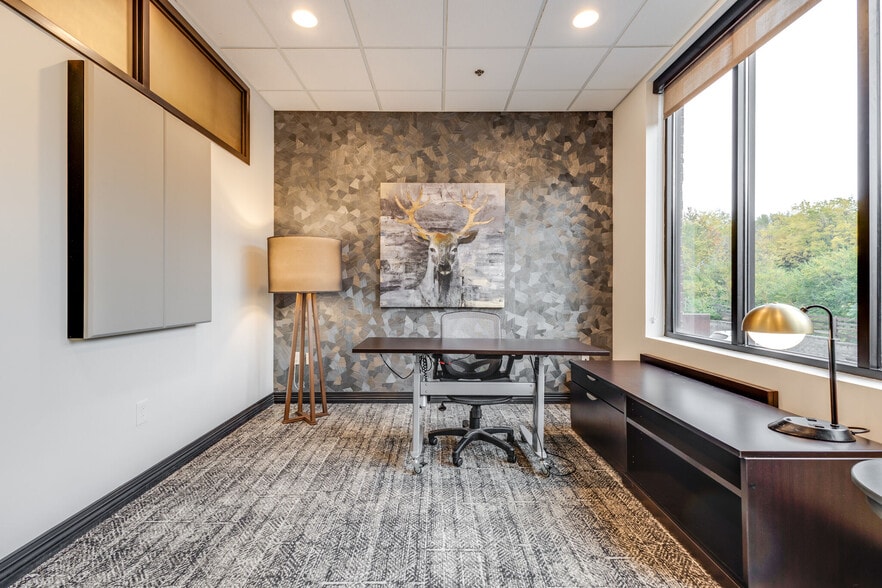 More Photos Of 1612 Westgate Cir, Brentwood Office For Lease