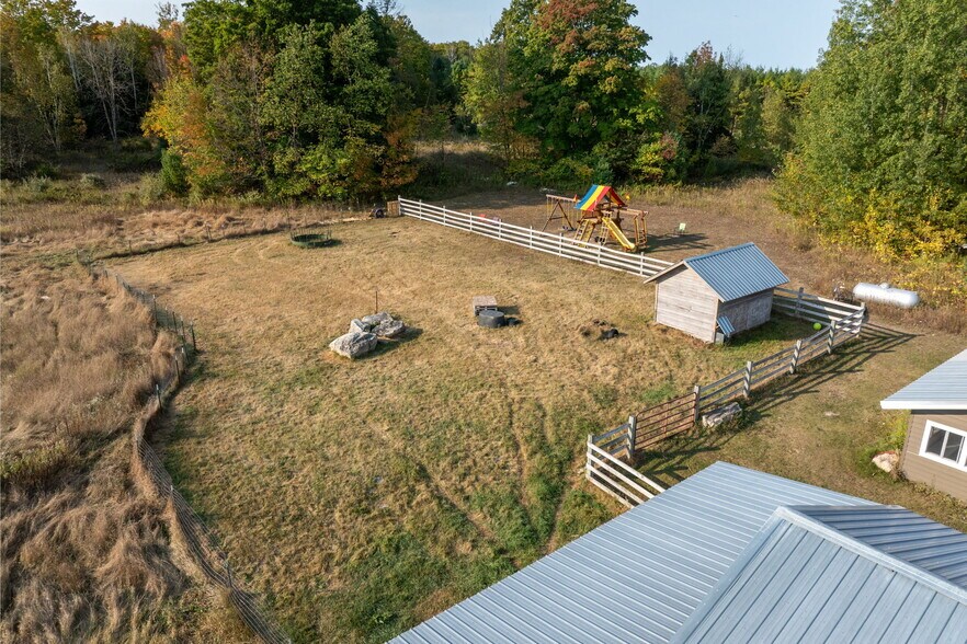 More Photos Of 3655 Peninsula Players Rd, Fish Creek Sports And Entertainment For Sale