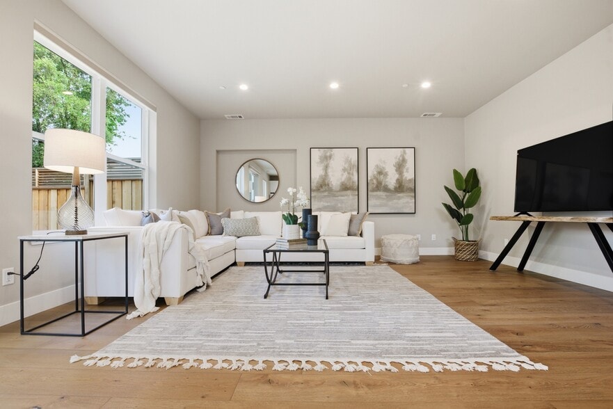 More Photos Of 47-49 Ursuline Rd, Santa Rosa Apartments For Sale