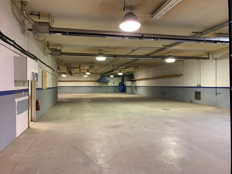 More Photos Of 5629 Bob Ln, Black Hawk Warehouse For Lease