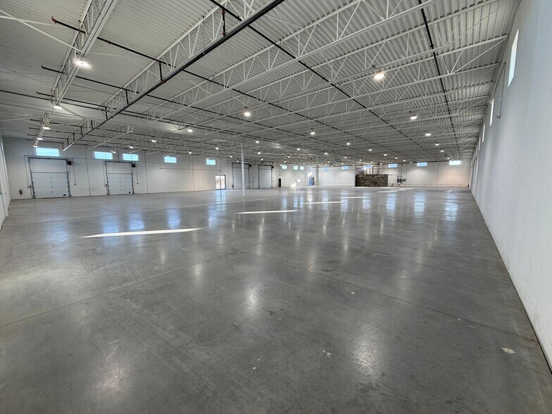 More Photos Of 2801 W O St, Lincoln Warehouse For Sale