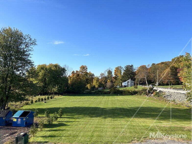 More Photos Of 3341 Pricetown Rd, Fleetwood Freestanding For Sale