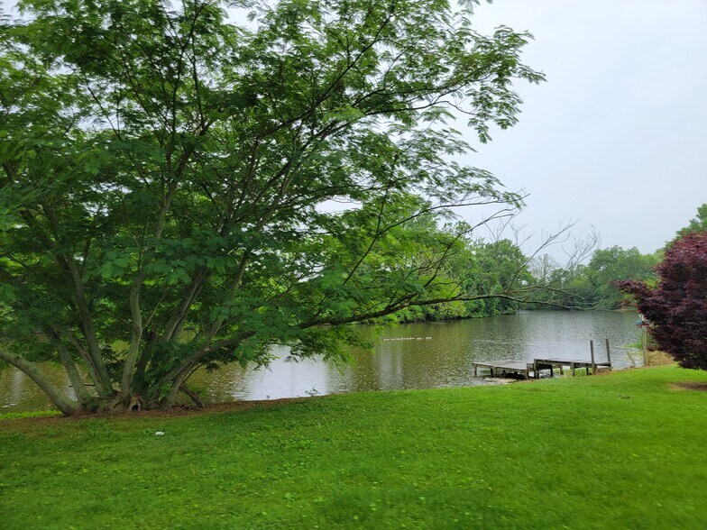 More Photos Of 3592 N Thunderhill Pl, Vincennes Manufactured Housing Mobile Home Park For Sale