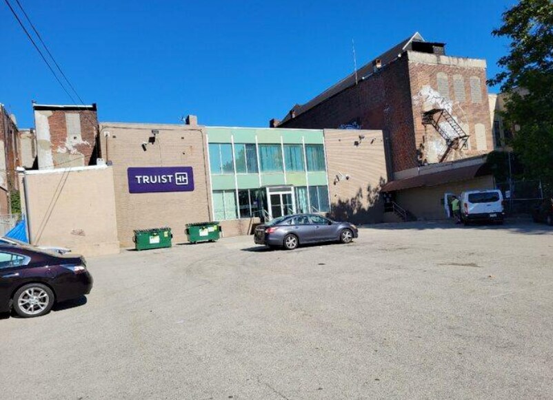 More Photos Of 4621-4627 Frankford Ave, Philadelphia Office For Sale