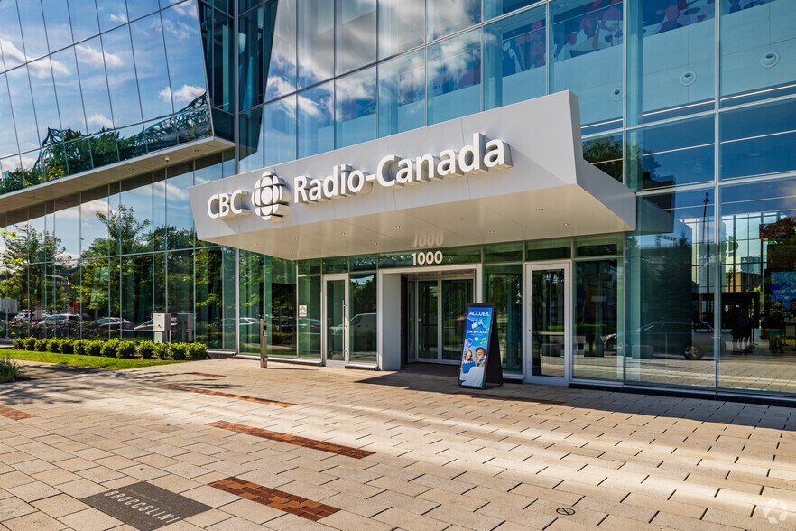 More Photos Of 1000 Av Papineau, Montréal Office For Sale