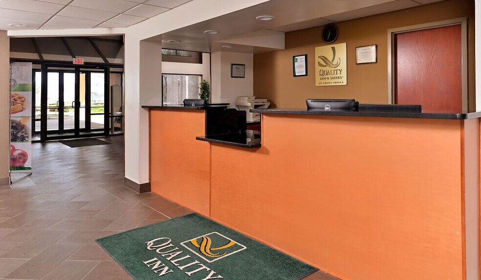 More Photos Of 5200 Lincoln Hwy, Matteson Hotel For Sale