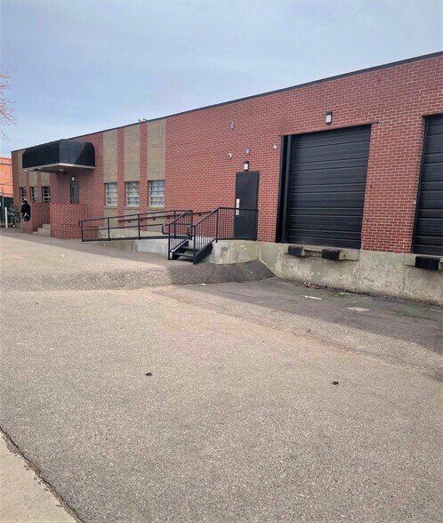 More Photos Of 3930-3940 Holly St, Denver Warehouse For Lease