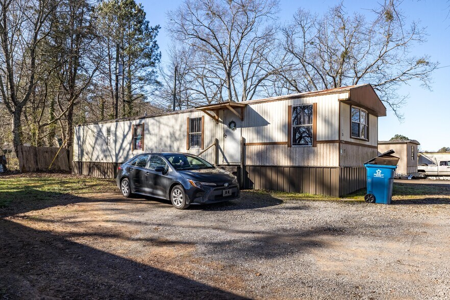 More Photos Of 3020 Old Summerville Rd, Armuchee Manufactured Housing Mobile Home Park For Sale
