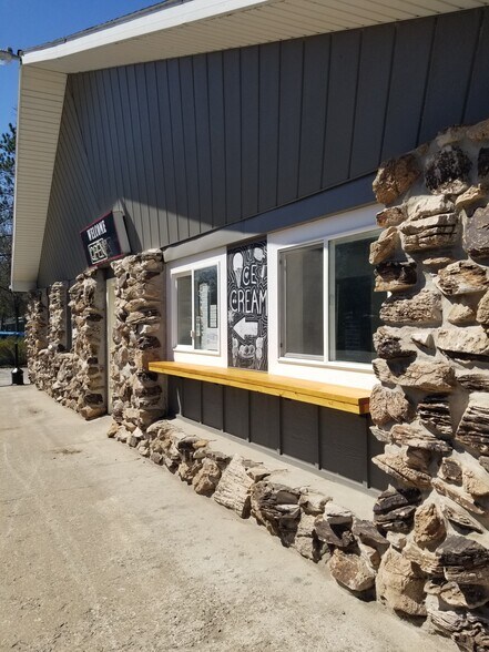 More Photos Of 1951 Indian Lake Rd, National City Restaurant For Sale