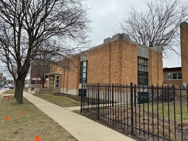 More Photos Of 6219 Guilford Ave, Indianapolis Loft Creative Space For Sale