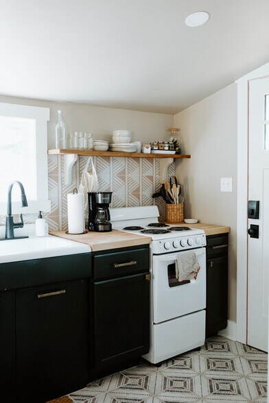 More Photos Of 116 Firehouse Rd, Pocono Pines Apartments For Sale