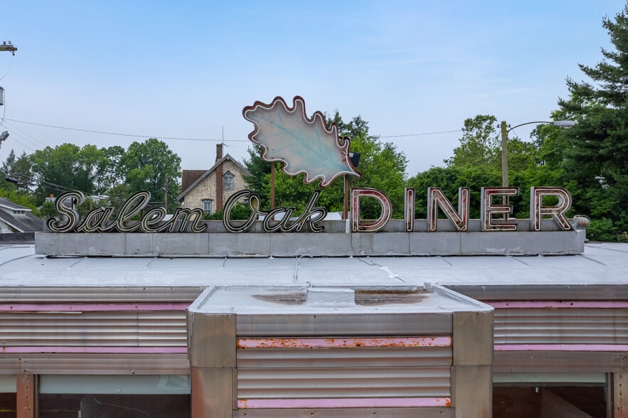 More Photos Of 113 W Broadway, Salem Restaurant For Sale