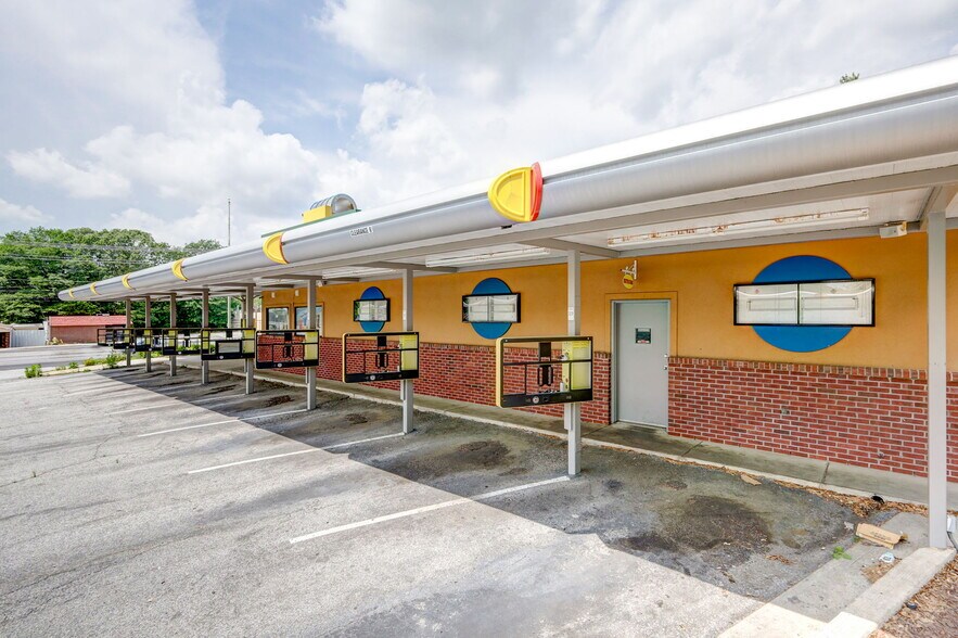 More Photos Of 954 N Pleasantburg Dr, Greenville Fast Food For Sale