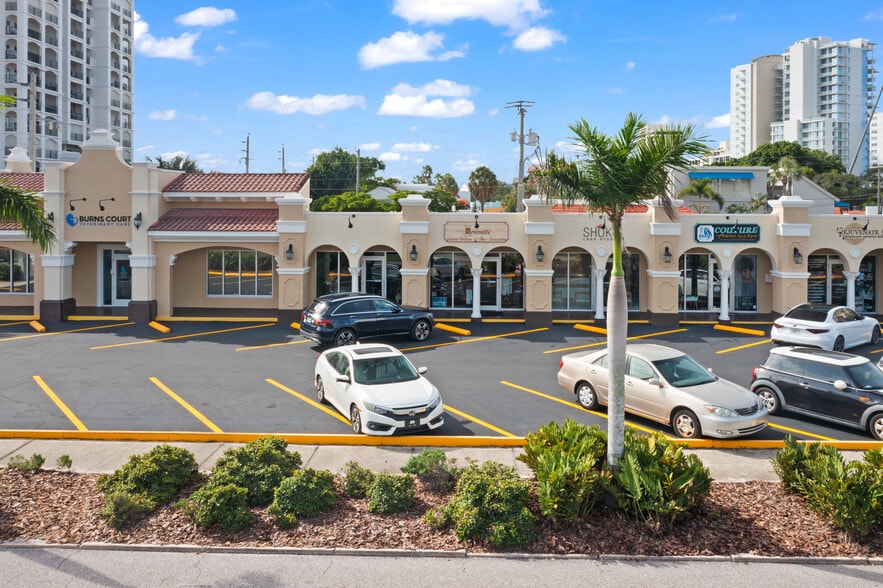 More Photos Of 1530 Dolphin St, Sarasota Storefront For Lease