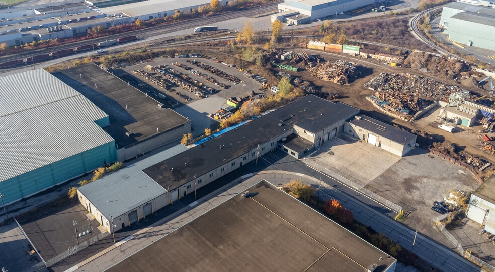 More Photos Of 100 Burland Cres, Hamilton Warehouse For Lease