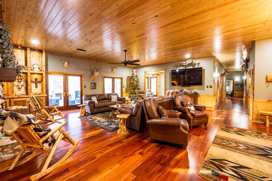 More Photos Of 60 Spradley Rd, Eclectic Specialty For Sale