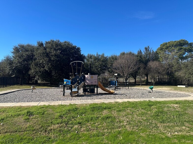 More Photos Of 300 Randol Mill Ave, Southlake Daycare Center For Sale