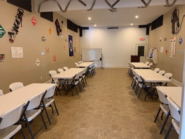 More Photos Of 285 Carrollton St, Temple Storefront For Lease