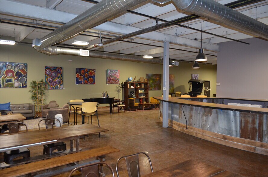 More Photos Of 1501 Burlington St, North Kansas City Warehouse For Lease