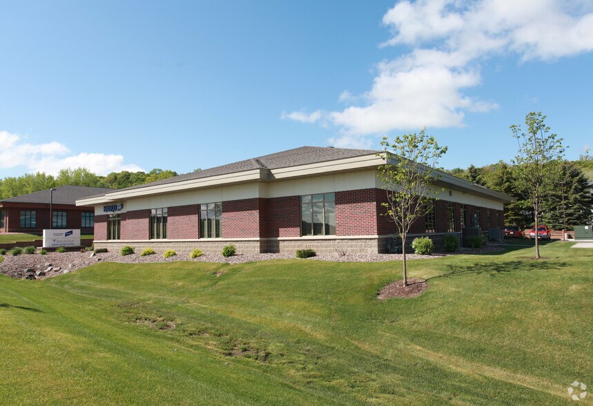 More Photos Of 4112 Oakwood Hills Pky, Eau Claire Office For Lease