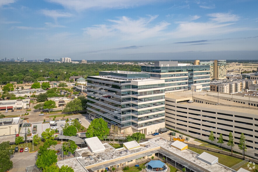 More Photos Of 730 Town & Country Blvd, Houston Office For Lease