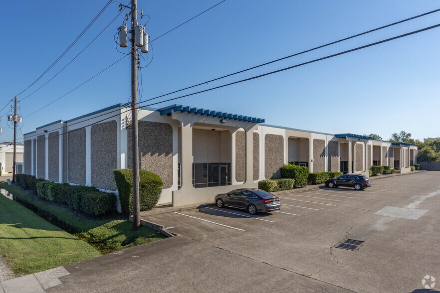More Photos Of 8901-8923 Knight Rd, Houston Unknown For Lease