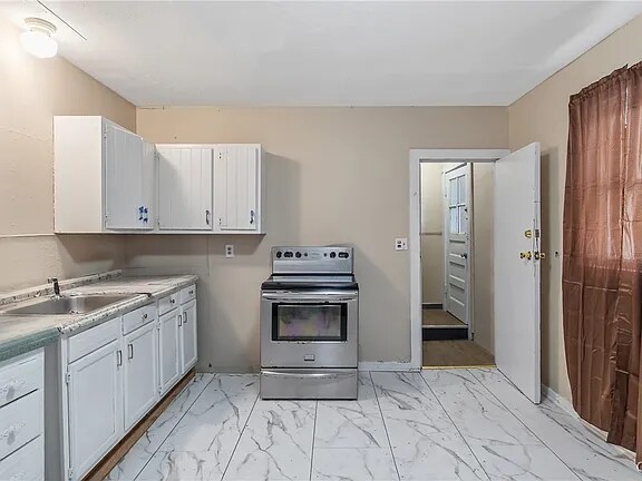 More Photos Of 306 Shuart Ave, Syracuse Multifamily For Sale