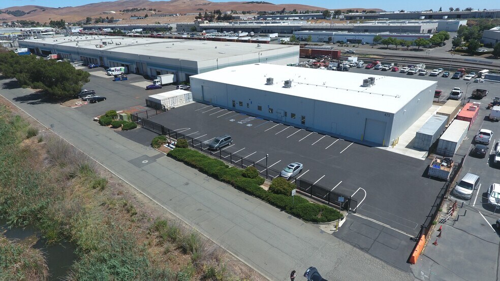 More Photos Of 473-477 E Channel Rd, Benicia Warehouse For Lease