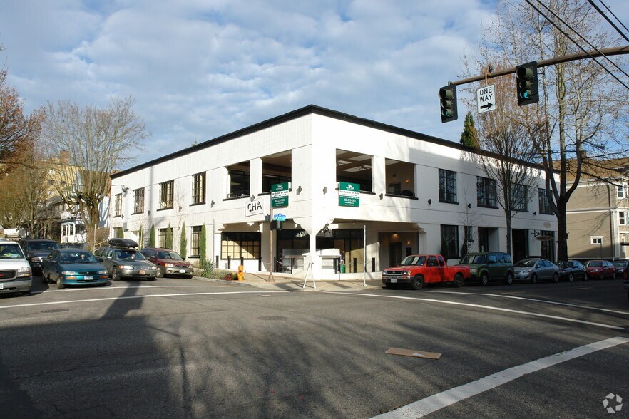 More Photos Of 305 NW 21st Ave, Portland Storefront Retail Office For Lease