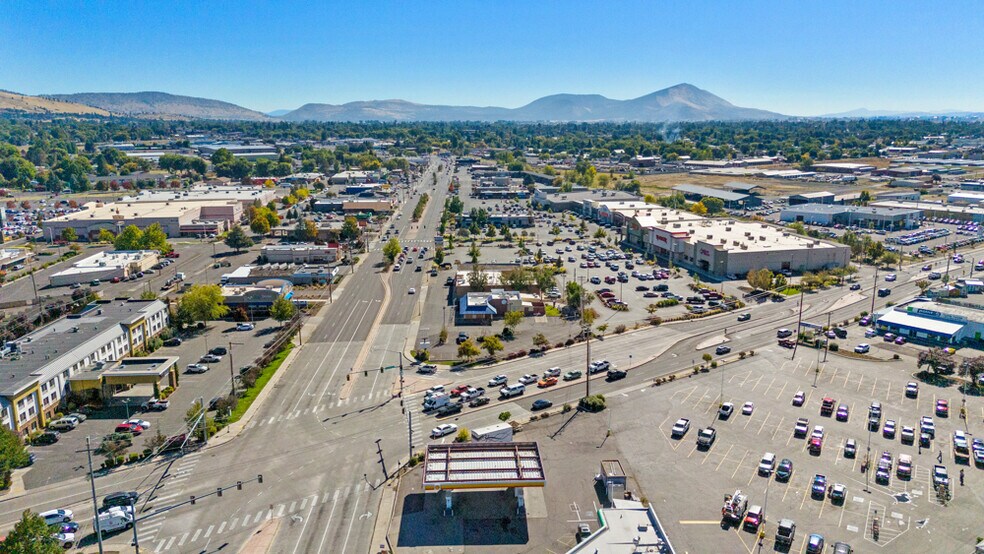 More Photos Of 2730 S 6th St, Klamath Falls Auto Repair For Sale