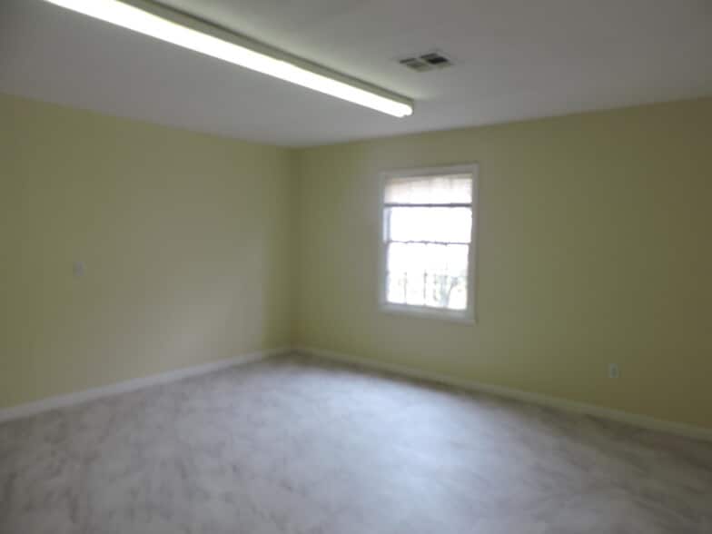 More Photos Of 9602 Fulton St, Houston Office For Lease