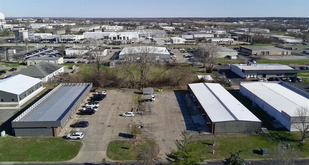 More Photos Of 1703 Candletree Dr, Peoria Warehouse For Lease