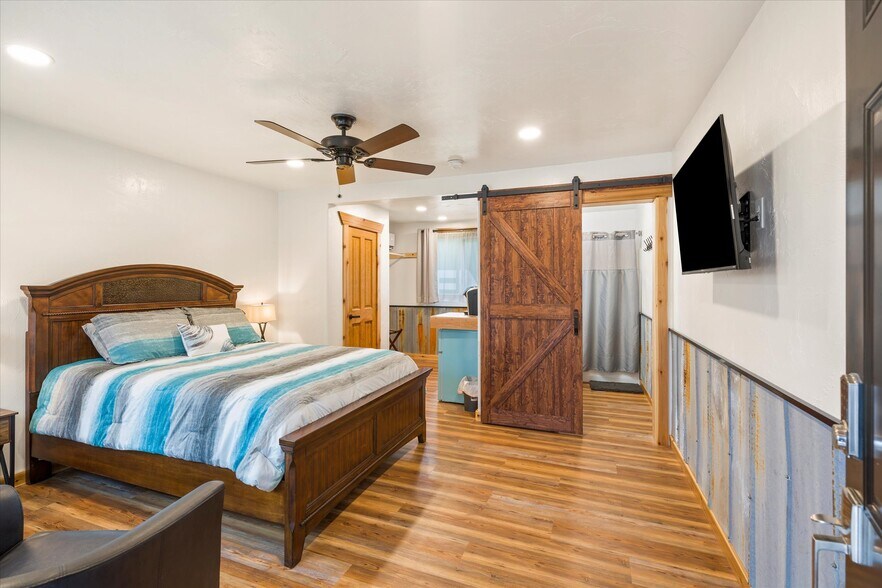 More Photos Of 89 Mullan W, Superior Apartments For Sale