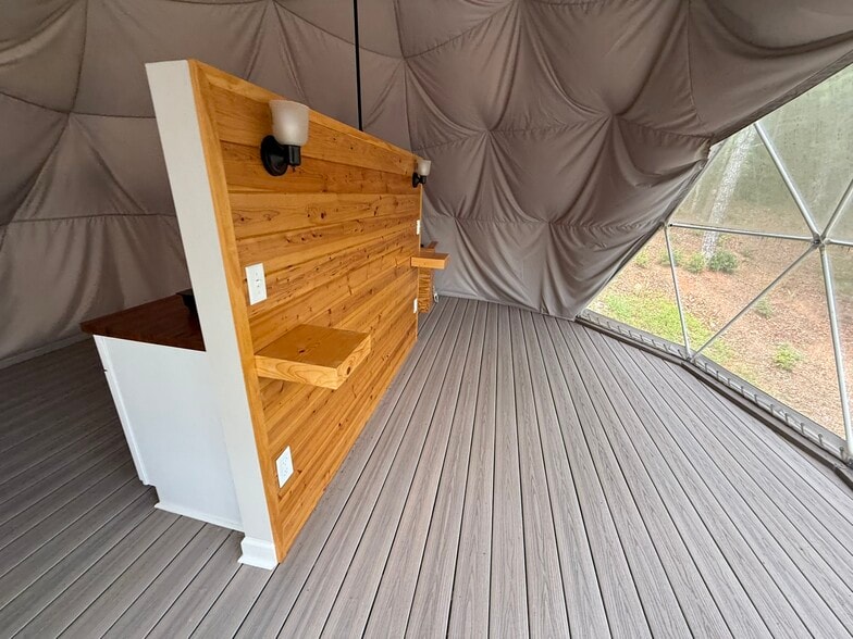 More Photos Of 1105 Fall Creek Rd, Purlear Apartments For Sale