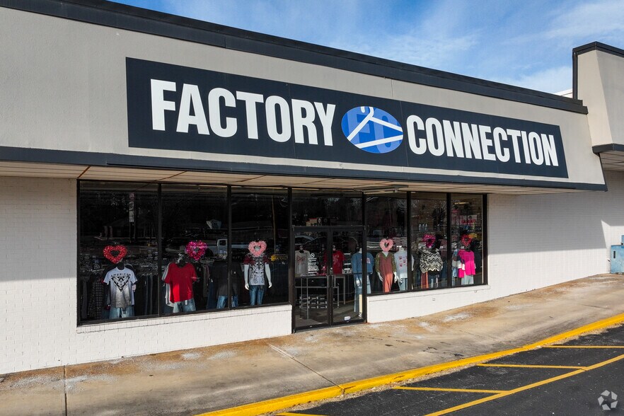 More Photos Of 3073-3187 Highway 431, Roanoke Unknown For Lease