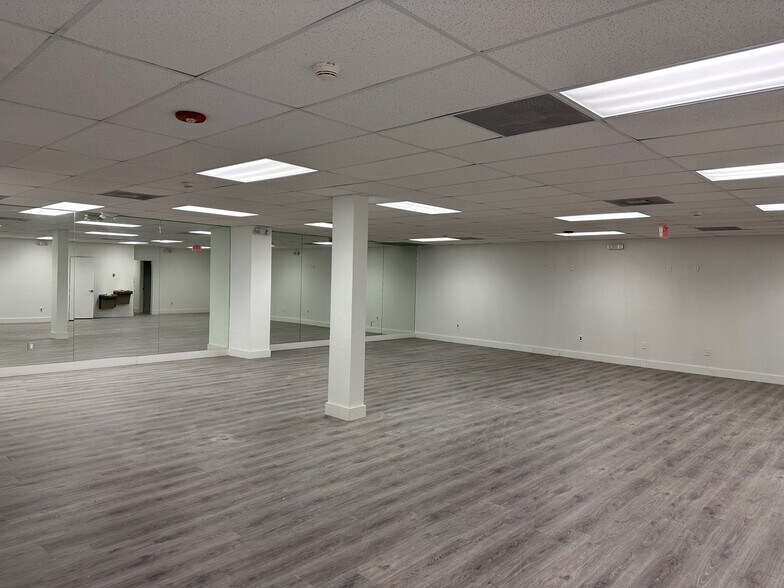 More Photos Of 4101 NW 3rd Ct, Plantation Medical For Lease